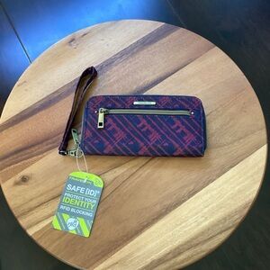 Travelon RFID blocking  trifold wallet/ wristlet maroon/navy NWTS